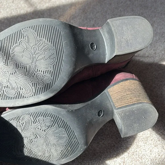 Women's Bos & Co Burgundy Suede Ankle Boots -Size 38 - Picture 5 of 5